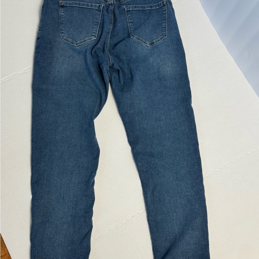 Women’s Curve Appeal Blue Jeans from Torrid - Picture 6 of 6
